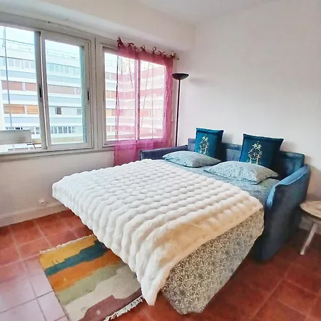 Esprit Vintage Avec Piscine, Proche Du Métro *